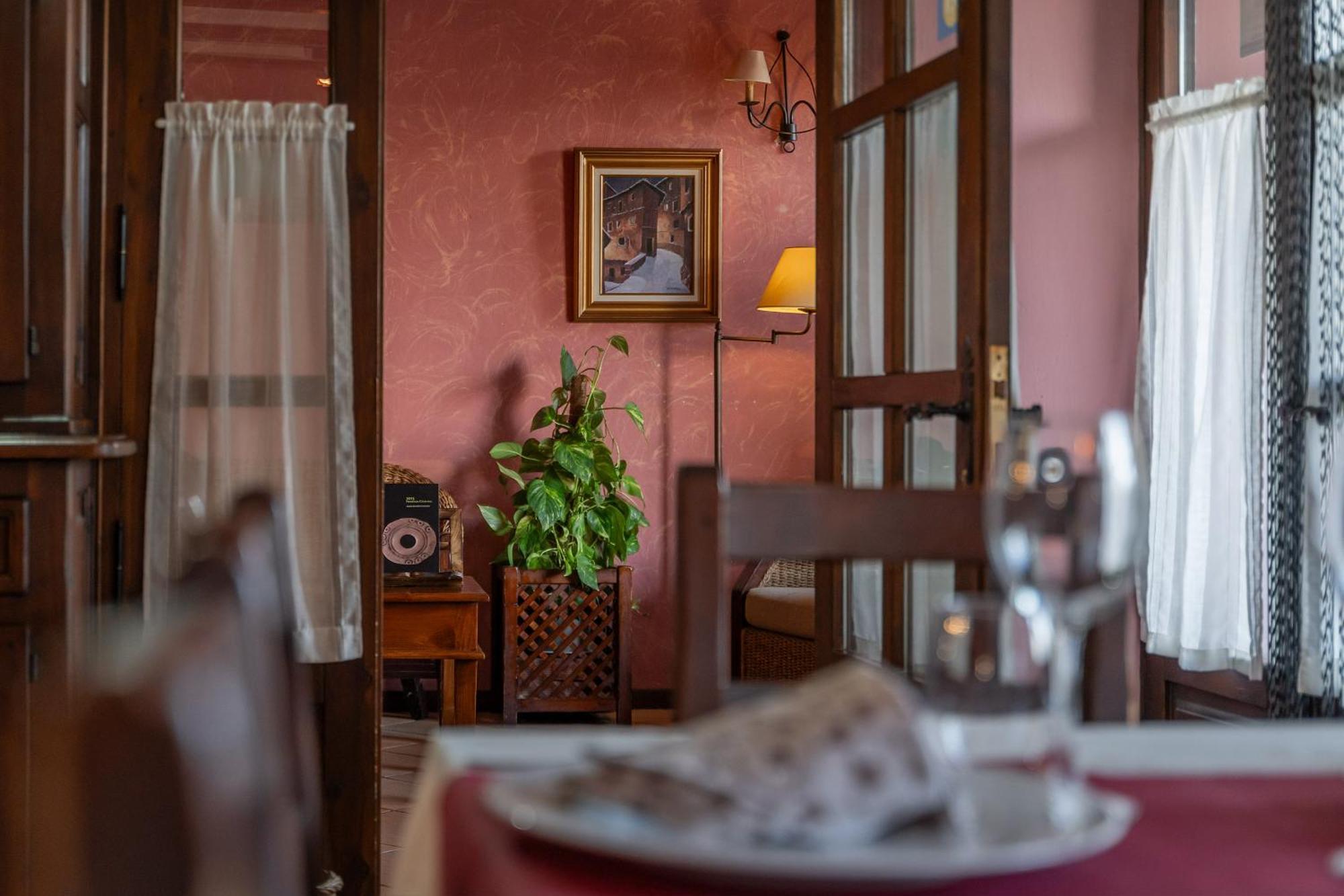 Hotel - Restaurante Prado Del Navazo Albarracin Bagian luar foto